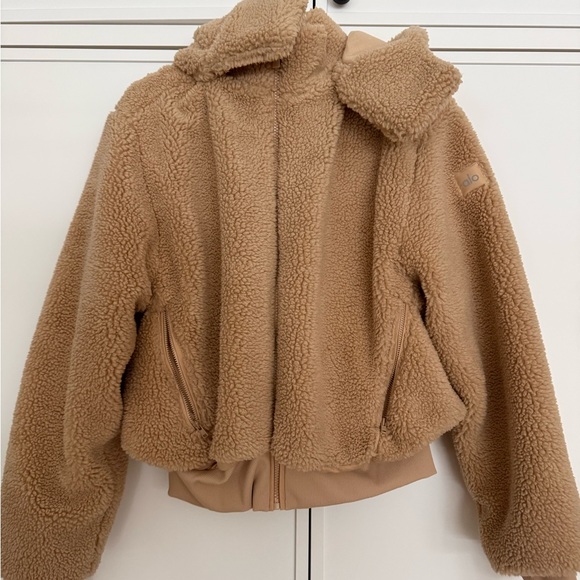 ALO Yoga Jackets & Blazers - Foxy Sherpa Jacket